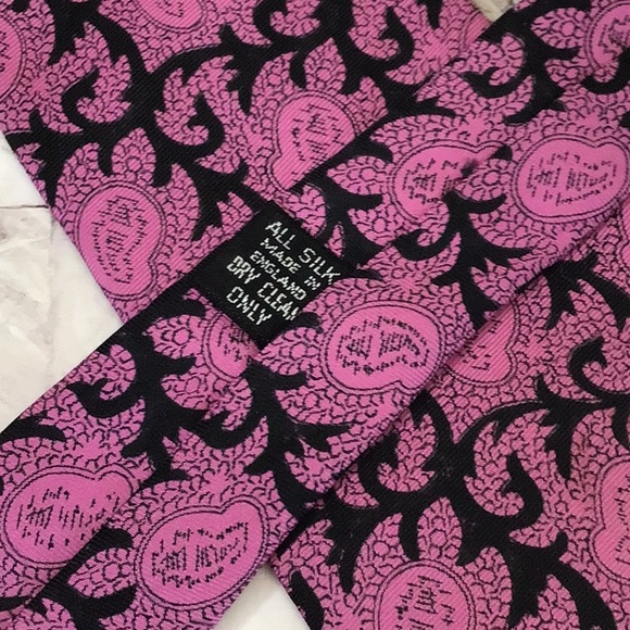 100% Silk Neck Tie - Picture 3 of 5